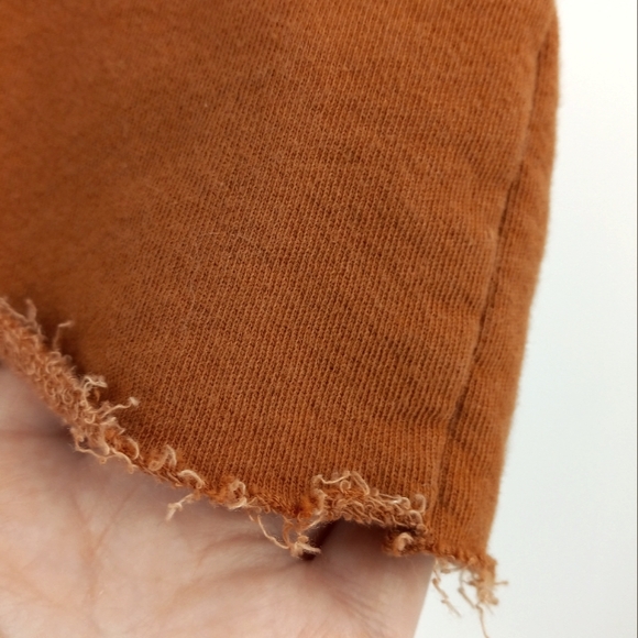 *SOLD* LOVE VINTAGE It's Better In The Desert Raw Rolled Hem Cropped Sweatshirt - Picture 3 of 10